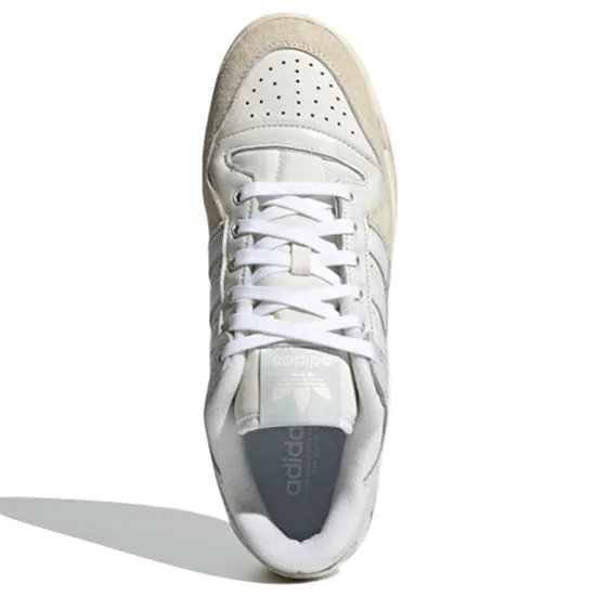 ADIDAS CHAUSSURE FORUM 84 LOW ADV CWWHITE/FTWWHT/CLOW - Hutchis