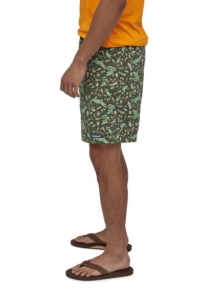 Short Patagonia Men Baggies Longs 7 inch Alligators and Bullfrogs Kale Green