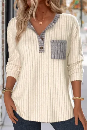 Sweatshirt à col fendu et boutons beige à manches longues