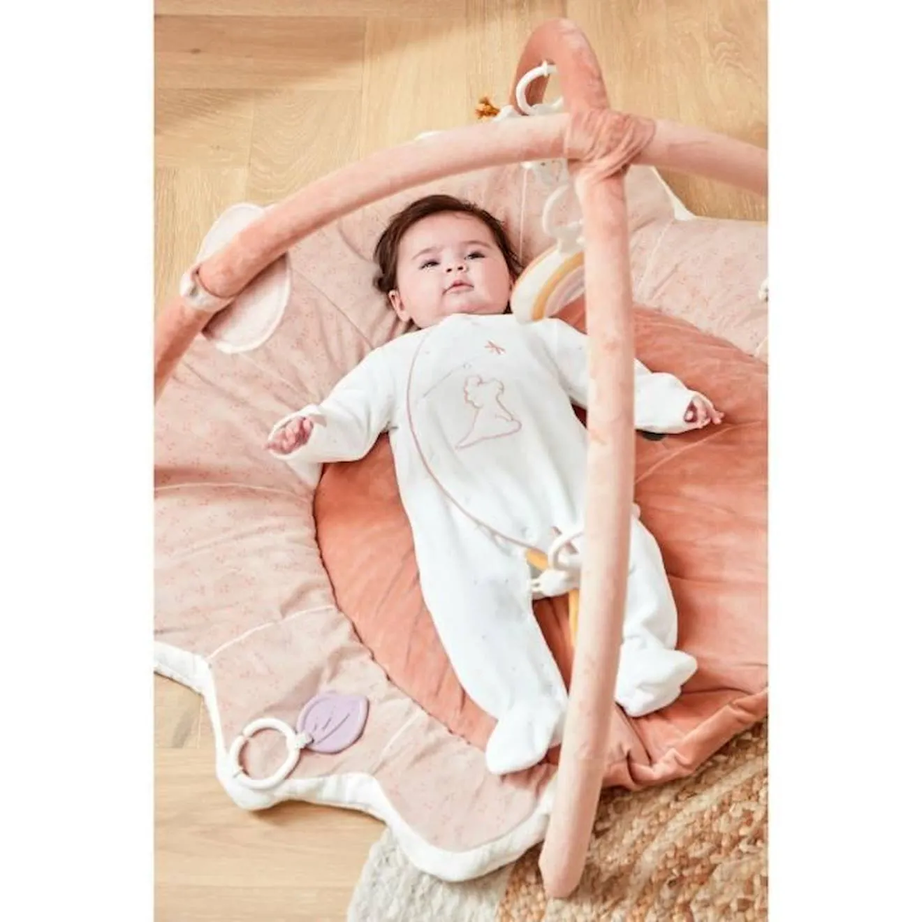 Tapis d'éveil Veloudoux Lina & Joy - rose - NOUKIE'S - Avec arche jouet - Age (Jusqu'à) 3 ans - Effets sonores r